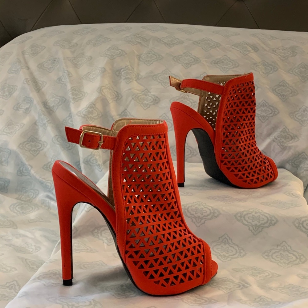 Qupid Vibrant Red Cutout Heels